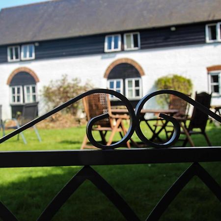 The Waggon And Horses Hotel Great Yeldham Exterior photo