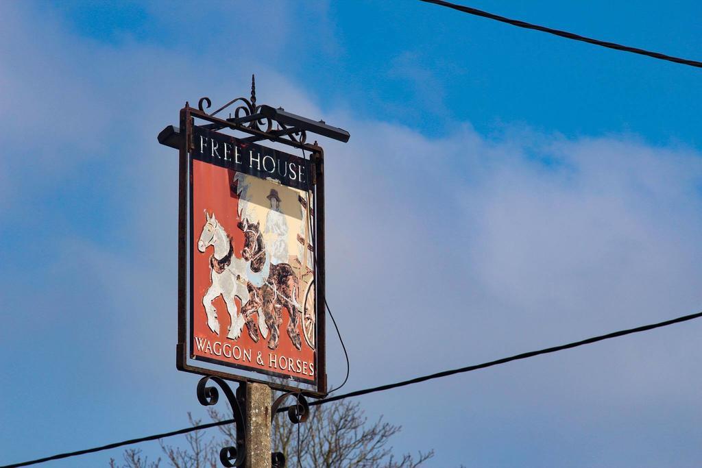 The Waggon And Horses Hotel Great Yeldham Exterior photo